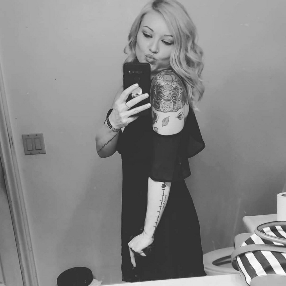 Meet your Posher, Amanda